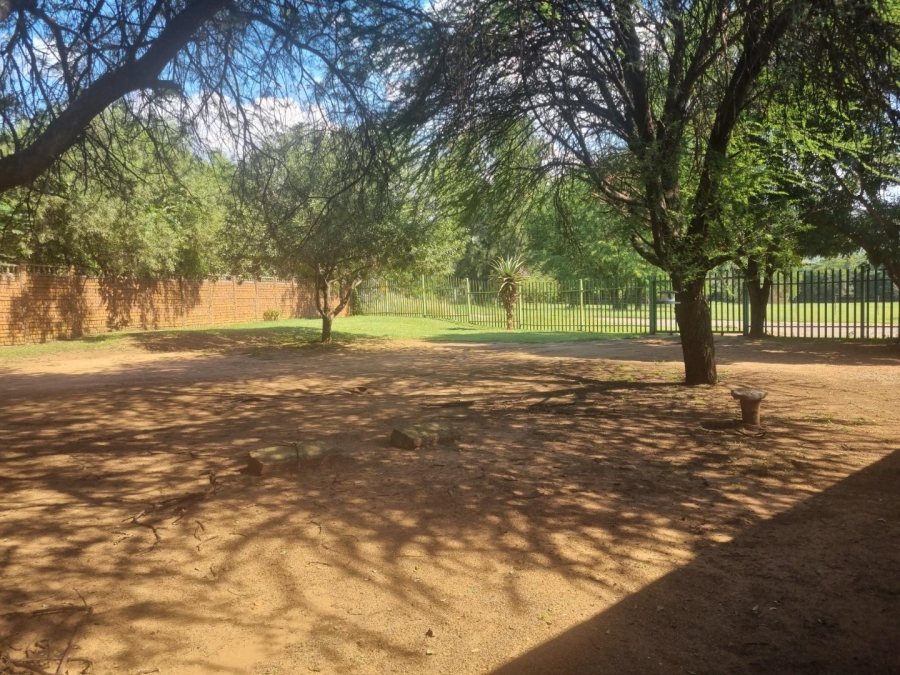 1 Bedroom Property for Sale in Meerhof North West